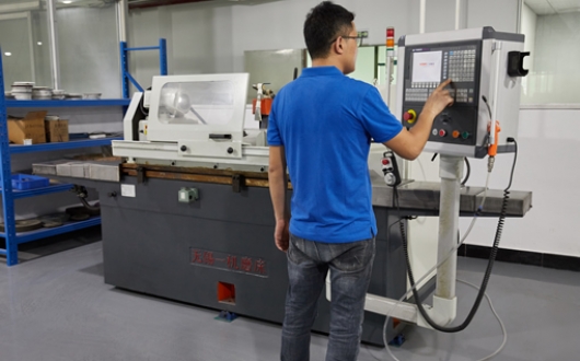 CNC精密零件五大联赛压球-五大联赛(中国)厂家对精密的要求必须严格